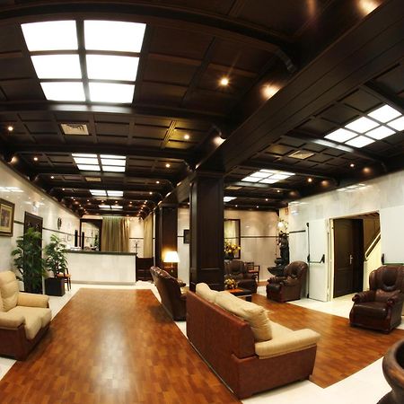 Hotel Las Acacias Пуэнте-Хениль Экстерьер фото