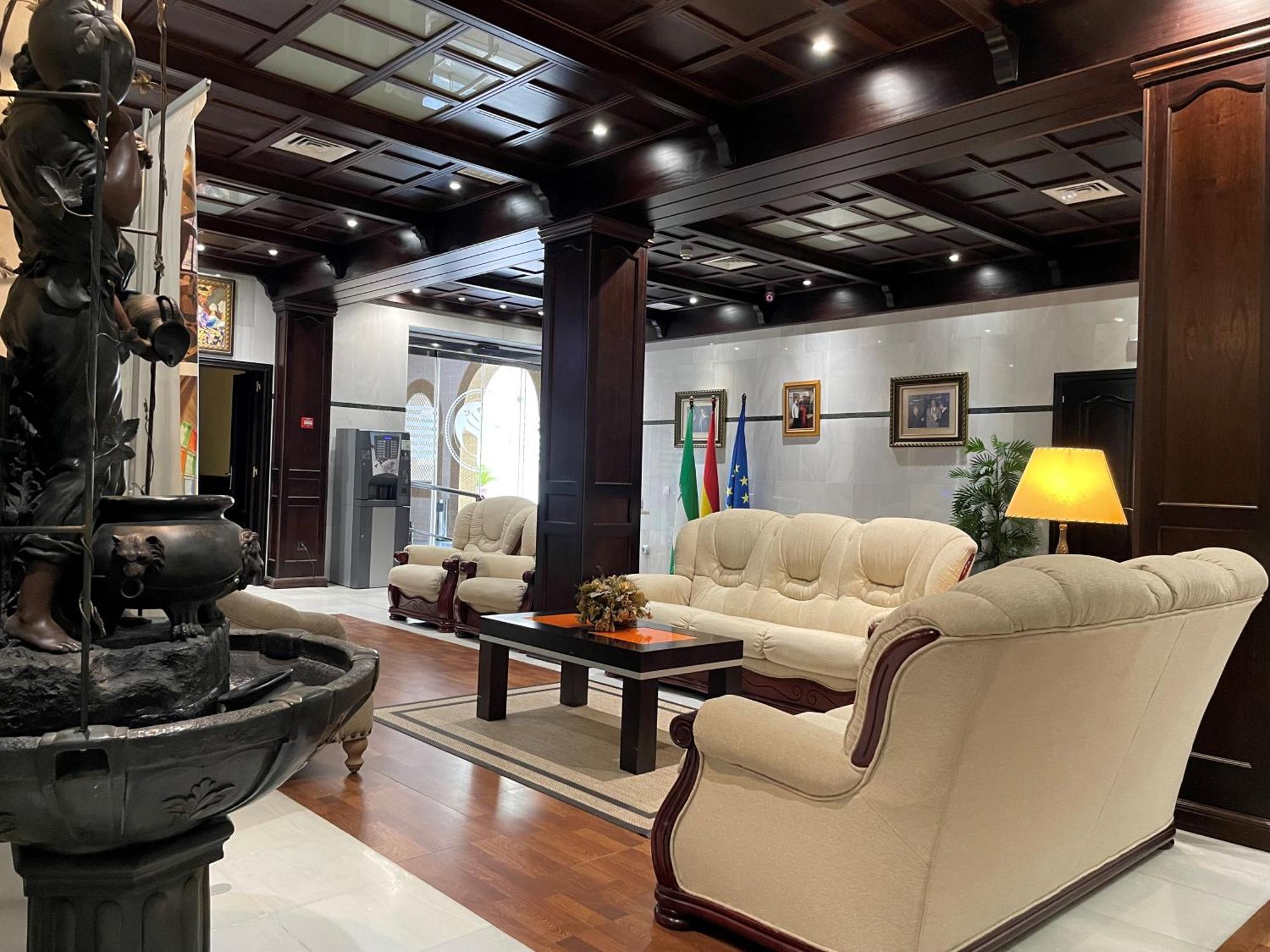 Hotel Las Acacias Пуэнте-Хениль Экстерьер фото